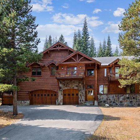 Bear Meadows Lodge - Hot Tub - Tahoe Donner Home 트럭키 외부 사진