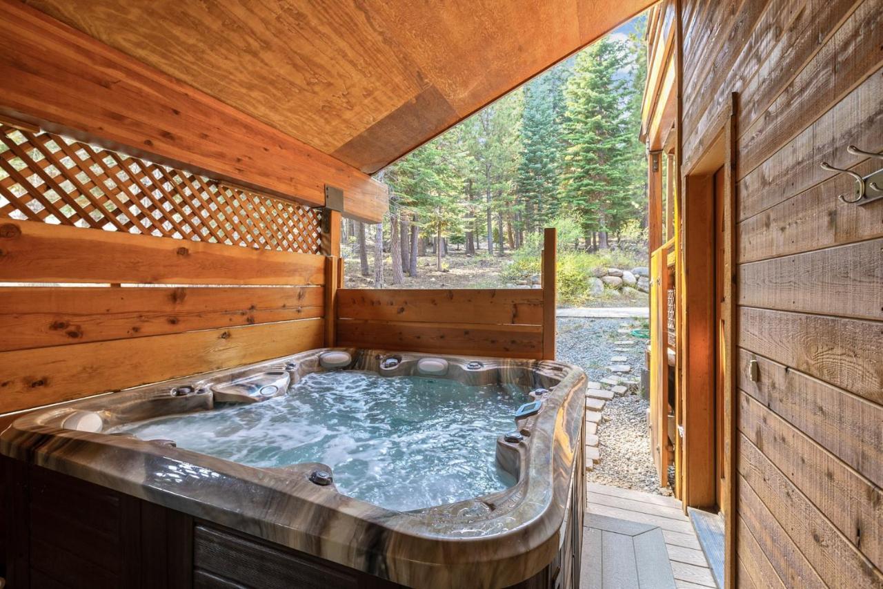 Bear Meadows Lodge - Hot Tub - Tahoe Donner Home 트럭키 외부 사진