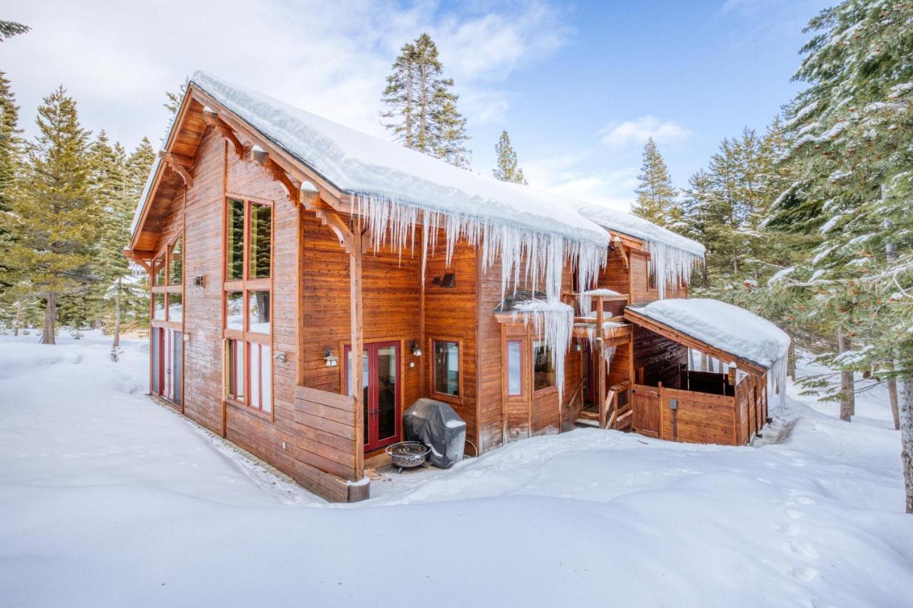 Bear Meadows Lodge - Hot Tub - Tahoe Donner Home 트럭키 외부 사진